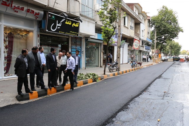 گزارش تصويري : اجراي عمليات آسفالت خيابان كاشف شرقي با ماشين آلات سنگين